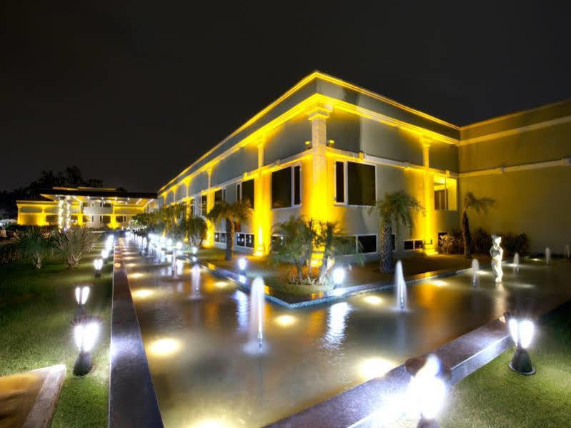 Atrio By Devam Hotel Gurgaon Exterior foto