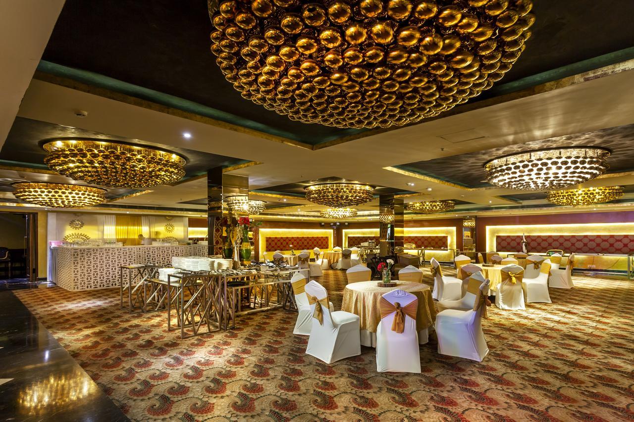 Atrio By Devam Hotel Gurgaon Exterior foto